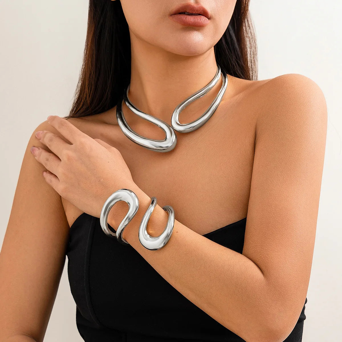 Geometric necklace and bracelet